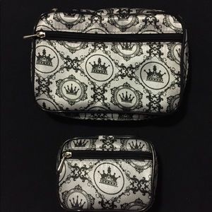 Travel jewelry organizer and pill box